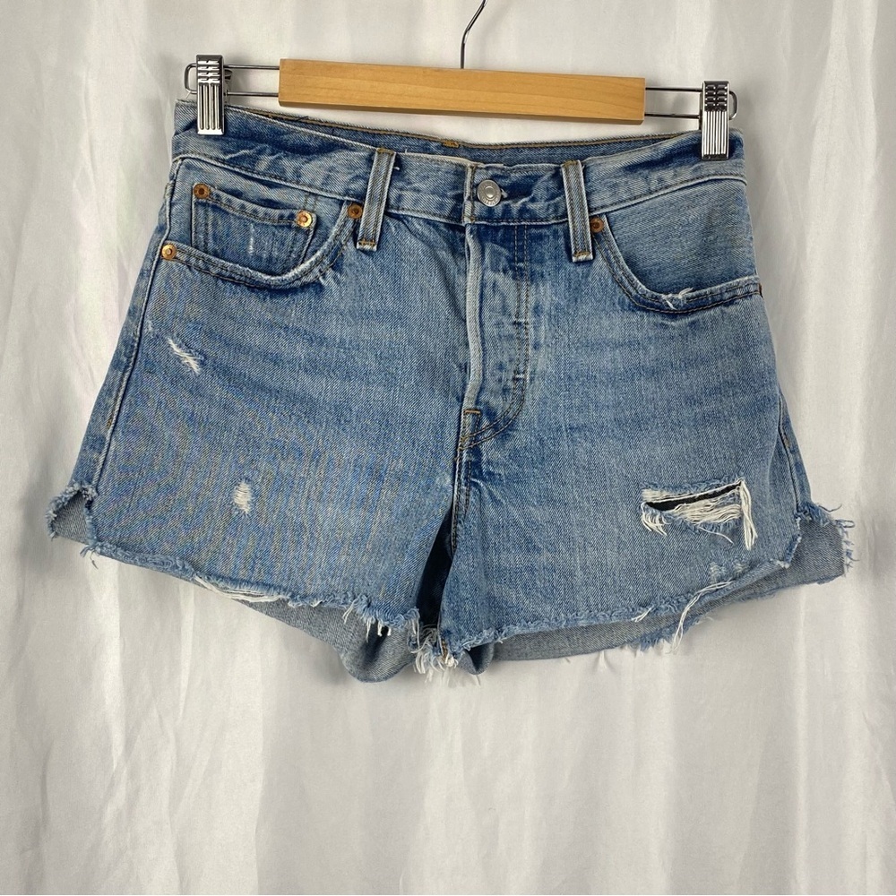 Levi Strauss & Co Classic Wedgie Short Blue Distressed Jean Shorts Size 27